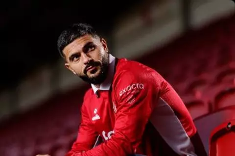 رسميا.. سام مرسي ينضم إلى بريستول سيتي الإنجليزي